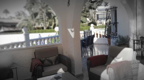 EXCLUSIVA VILLA INDEPENDIENTE CON APARTAMENTO DE INVITADOS, PISCINA PRIVADA Y GRAN PARCELA EN CIUDAD QUESADA, imatge 3