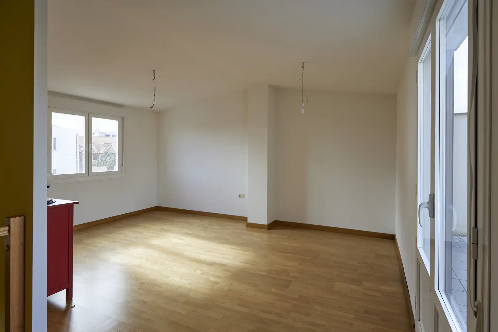 Sala d'estar de Casa adosada en venda en Rincón de Soto amb Calefacció, Parquet i Terrassa