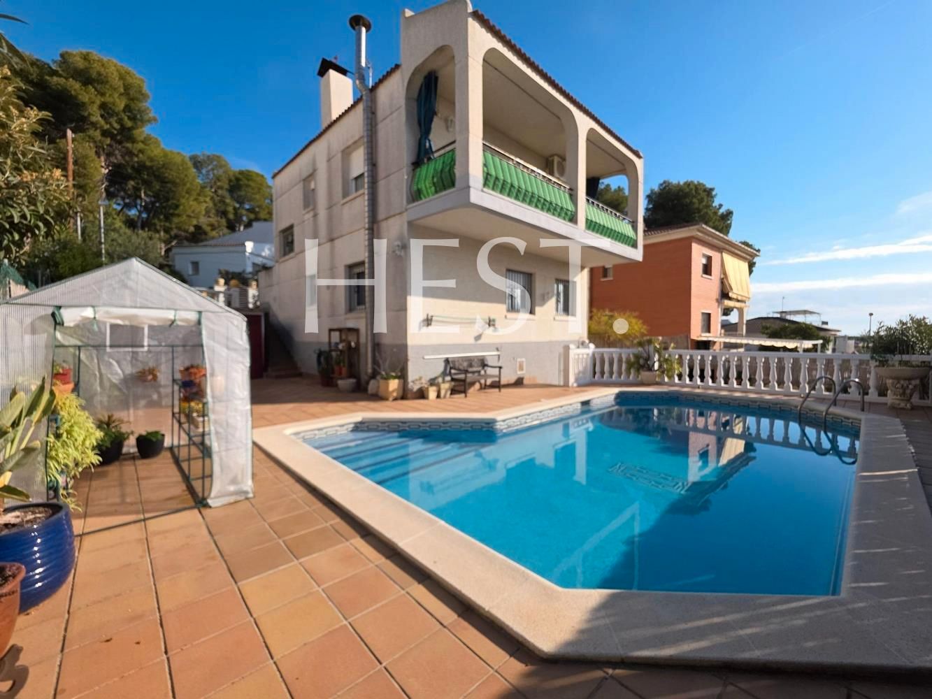 Piscina de Casa o xalet en venda en Cunit amb Jardí privat, Terrassa i Piscina comunitària