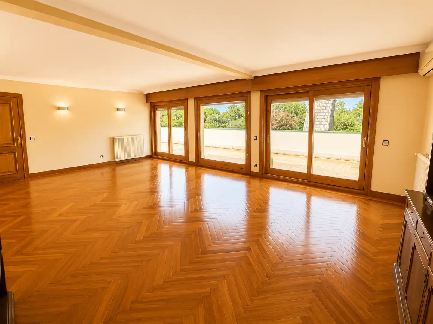Villa mit Pool zum Verkauf in Urbanización Este - Montepríncipe, imagen 22