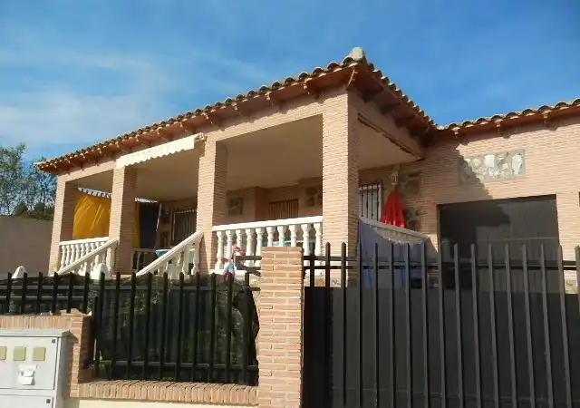 Vista exterior de Piso en venta en Cedillo del Condado