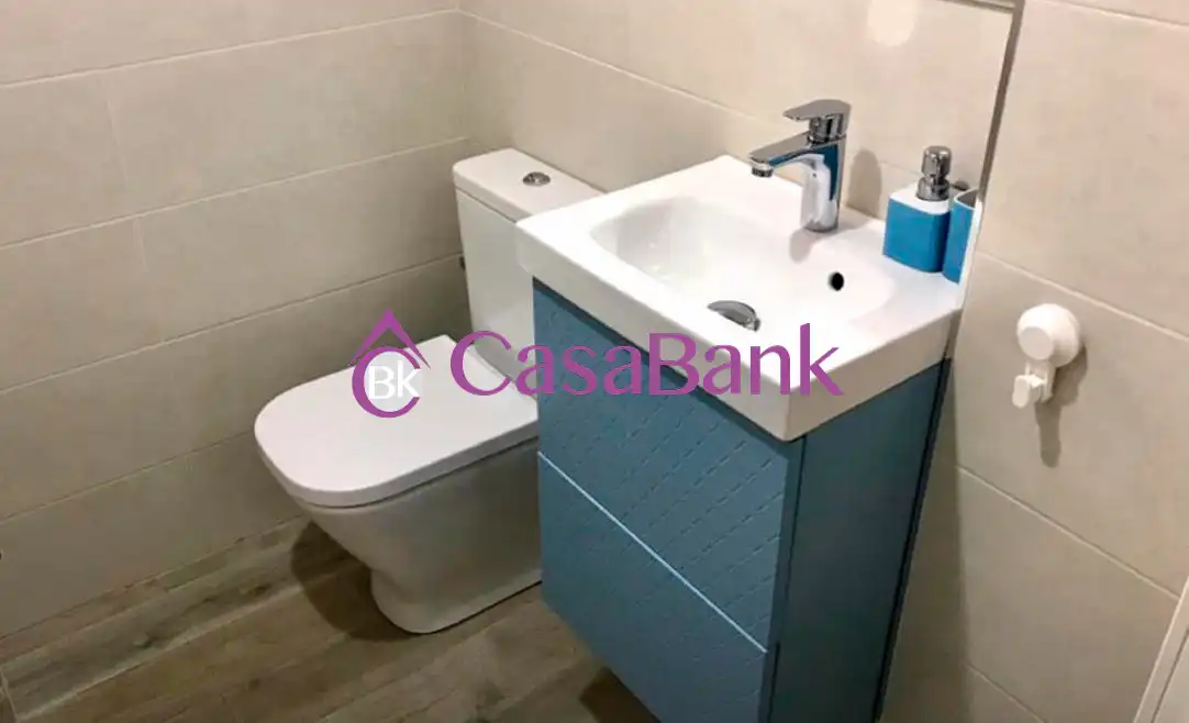 Bathroom of Flat for sale in Córdoba  with Heating and Furnished