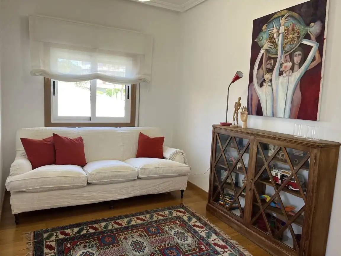 Sala de estar de Finca rústica de alquiler en Baiona con Jardín privado, Terraza y Piscina