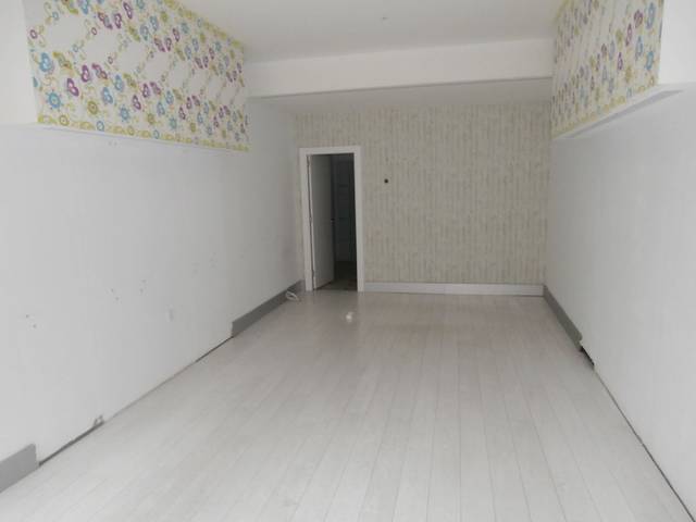 Local comercial en Alquiler en Grado
