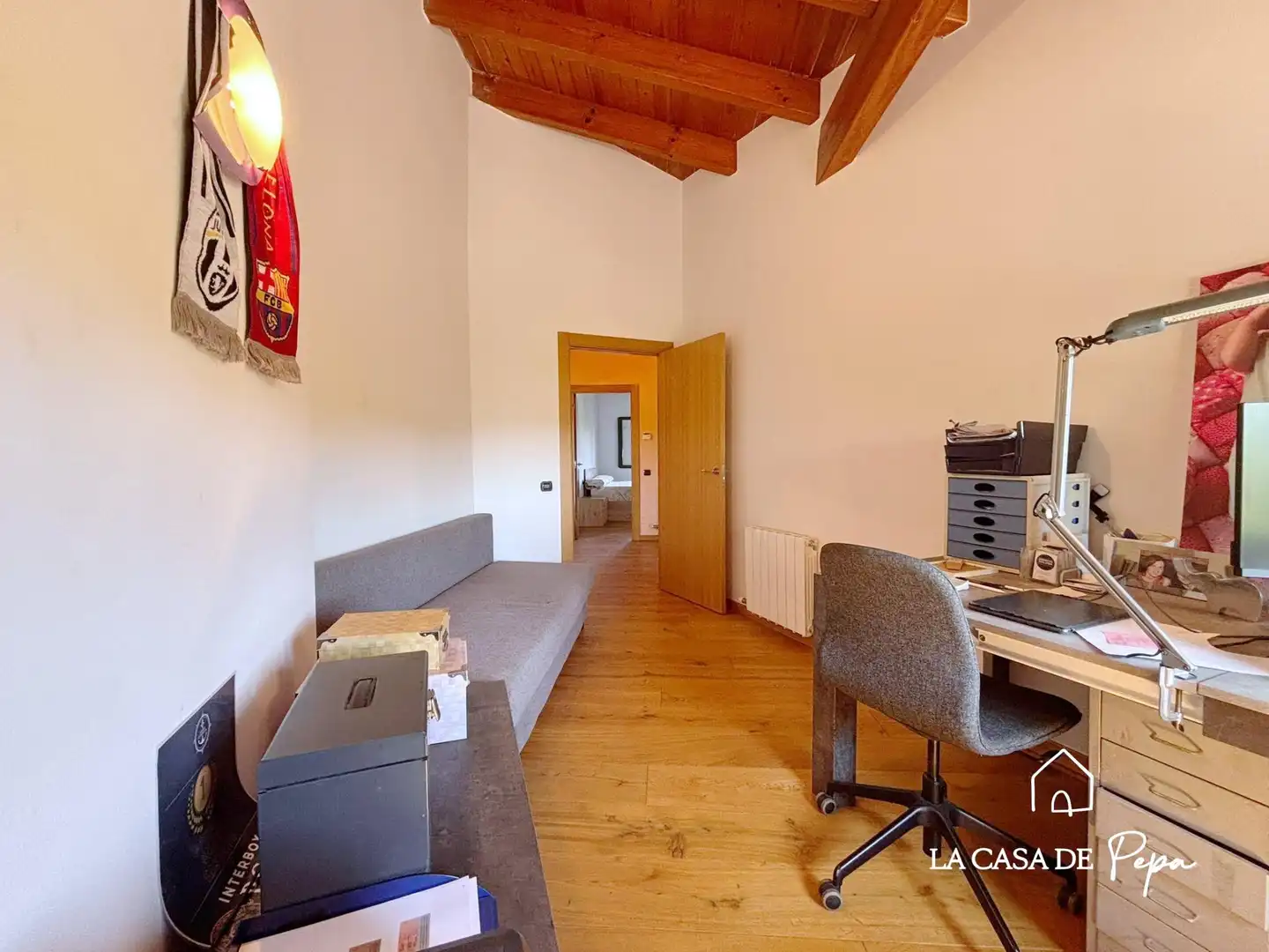 Wohnzimmer von Haus oder Chalet zum Verkauf in Begues mit Heizung und Schwimmbad