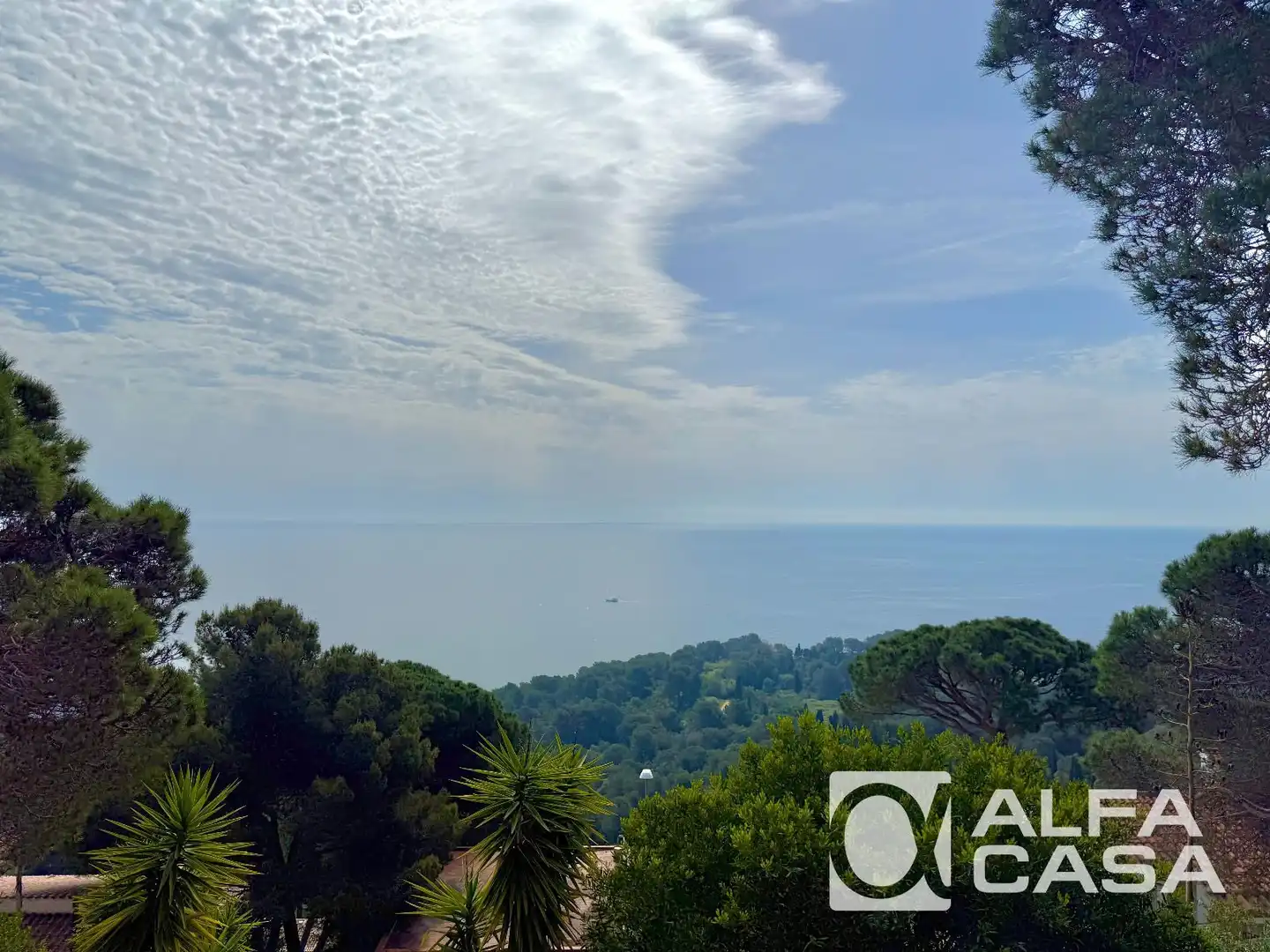 Vista exterior de Casa o xalet en venda en Blanes amb Calefacció, Terrassa i Traster