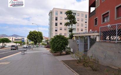 Vista exterior de Pis en venda en Las Palmas de Gran Canaria amb Jardí privat, Terrassa i Traster