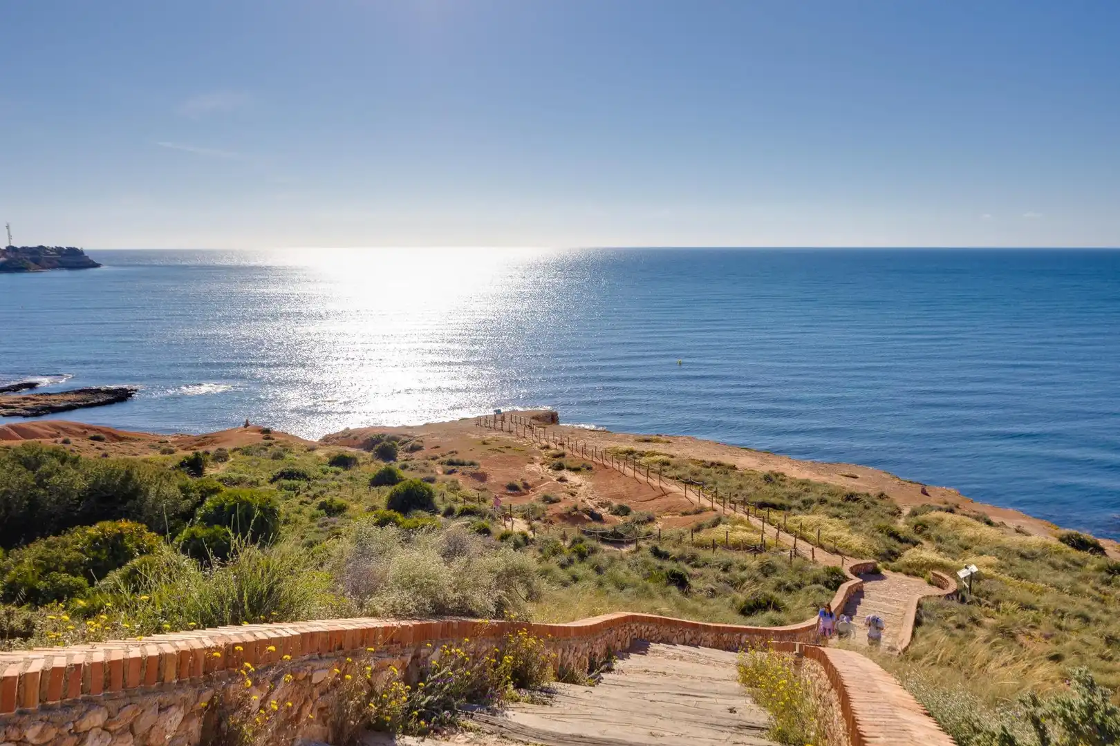 Vista exterior de Piso en venta en Orihuela con Aire acondicionado, Amueblado y Piscina comunitaria
