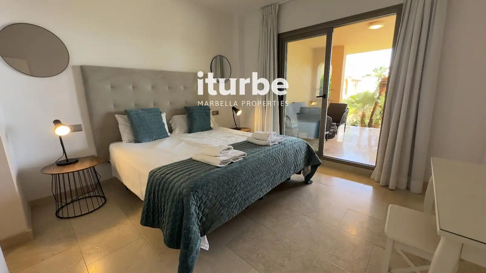 Exterior view of Flat for rent in Benahavís  with Air Conditioner, Terrace and Swimming Pool