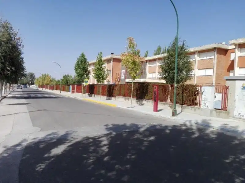 Residential land for sale in Calle Portugal 21, imagen 2