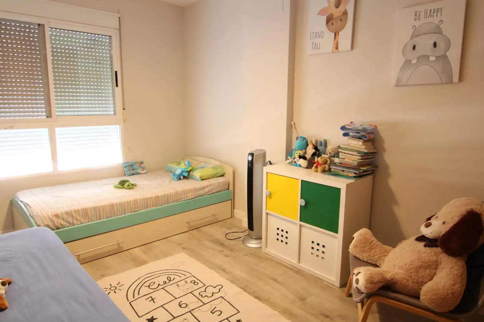 Habitación de Casa adosada en venta en Plaza Xúquer