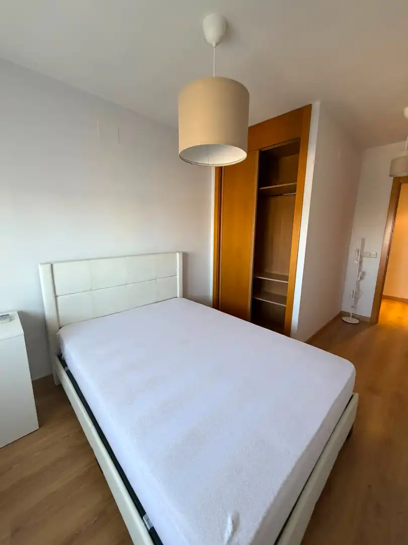 Habitación de Apartamento de alquiler en Ciudad Real con Amueblado