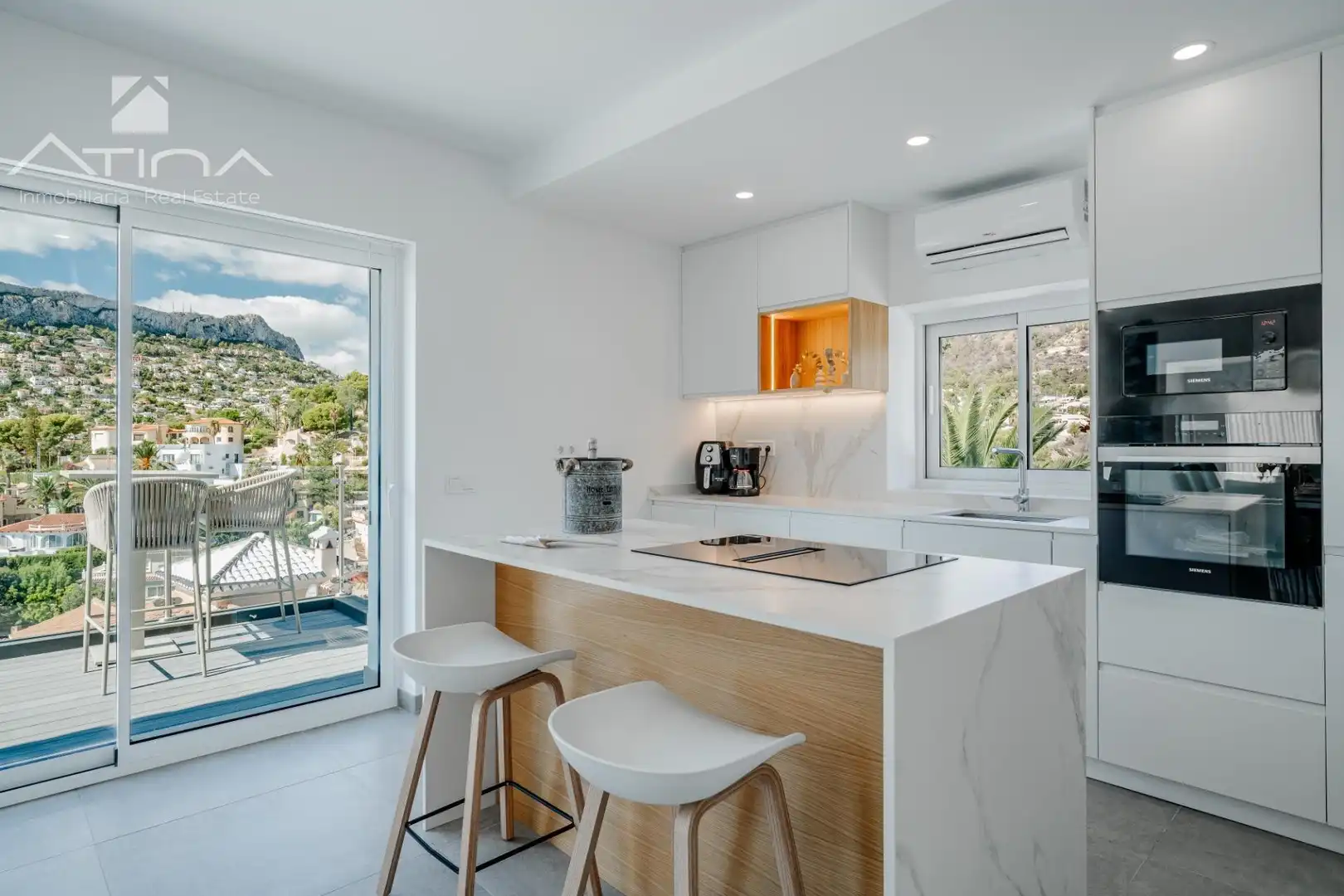 Cuina de Casa o xalet en venda en Calpe / Calp amb Aire condicionat, Calefacció i Jardí privat
