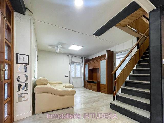 Casa-chalet en Venta en Sancho Abarca en Fustiñana