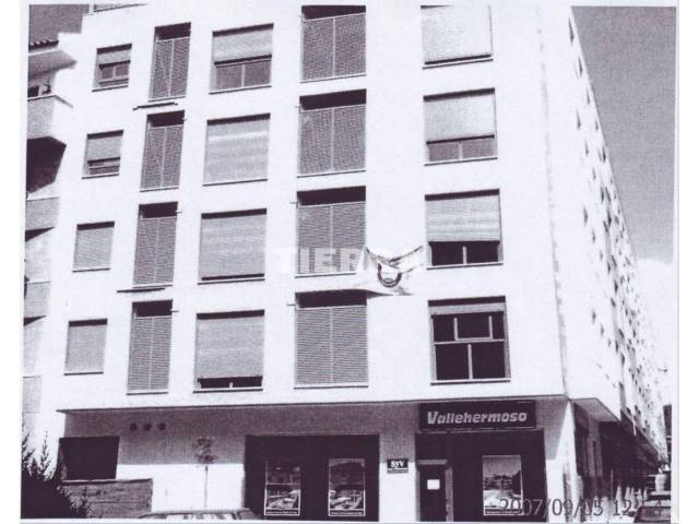 Piso en Venta en Calle Fuerzas Armadas en Los Angeles - Apolonia