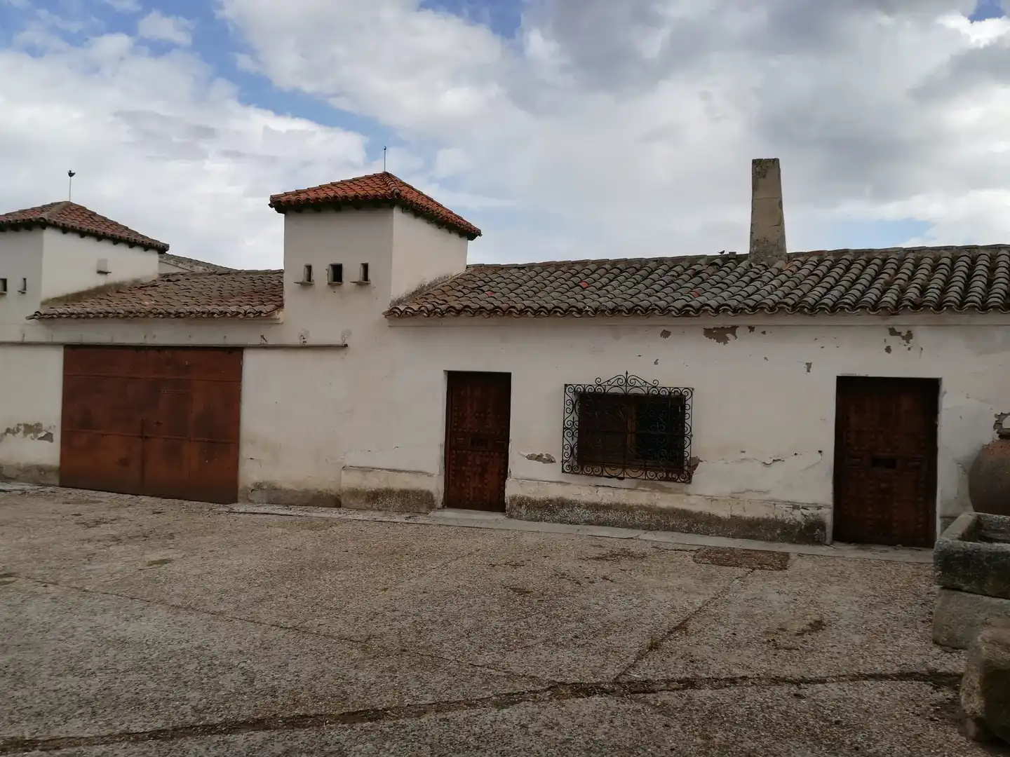 Vista exterior de Casa o xalet en venda en Santa Olalla amb Calefacció, Jardí privat i Traster