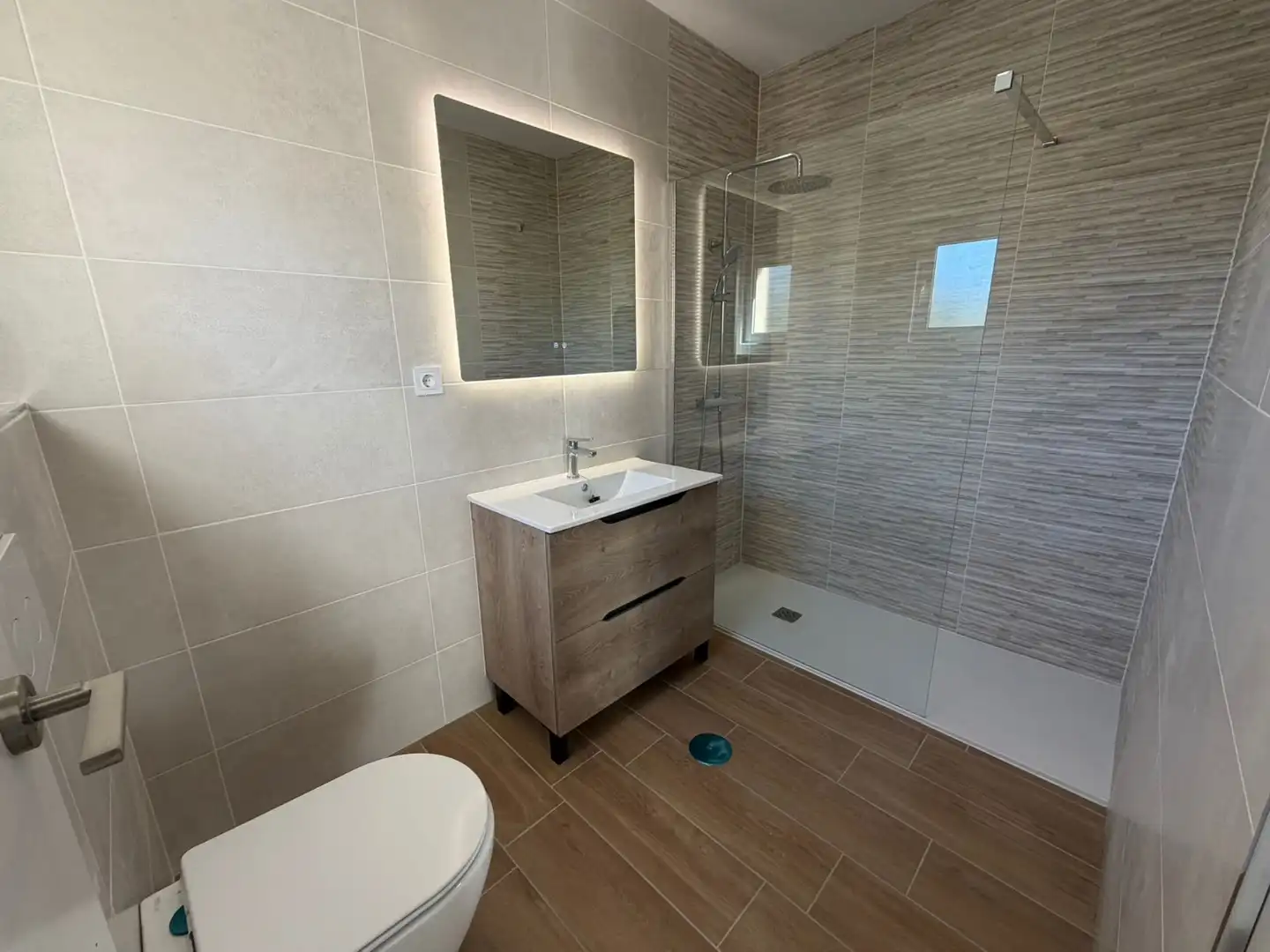 Baño de Ático en venta en Cartagena con Aire acondicionado, Terraza y Horno