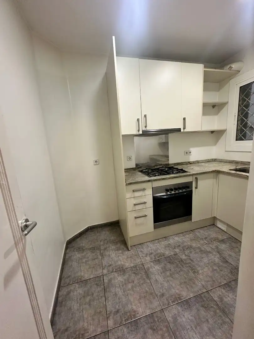 Cocina de Piso de alquiler en Barcelona con Calefacción y Parquet