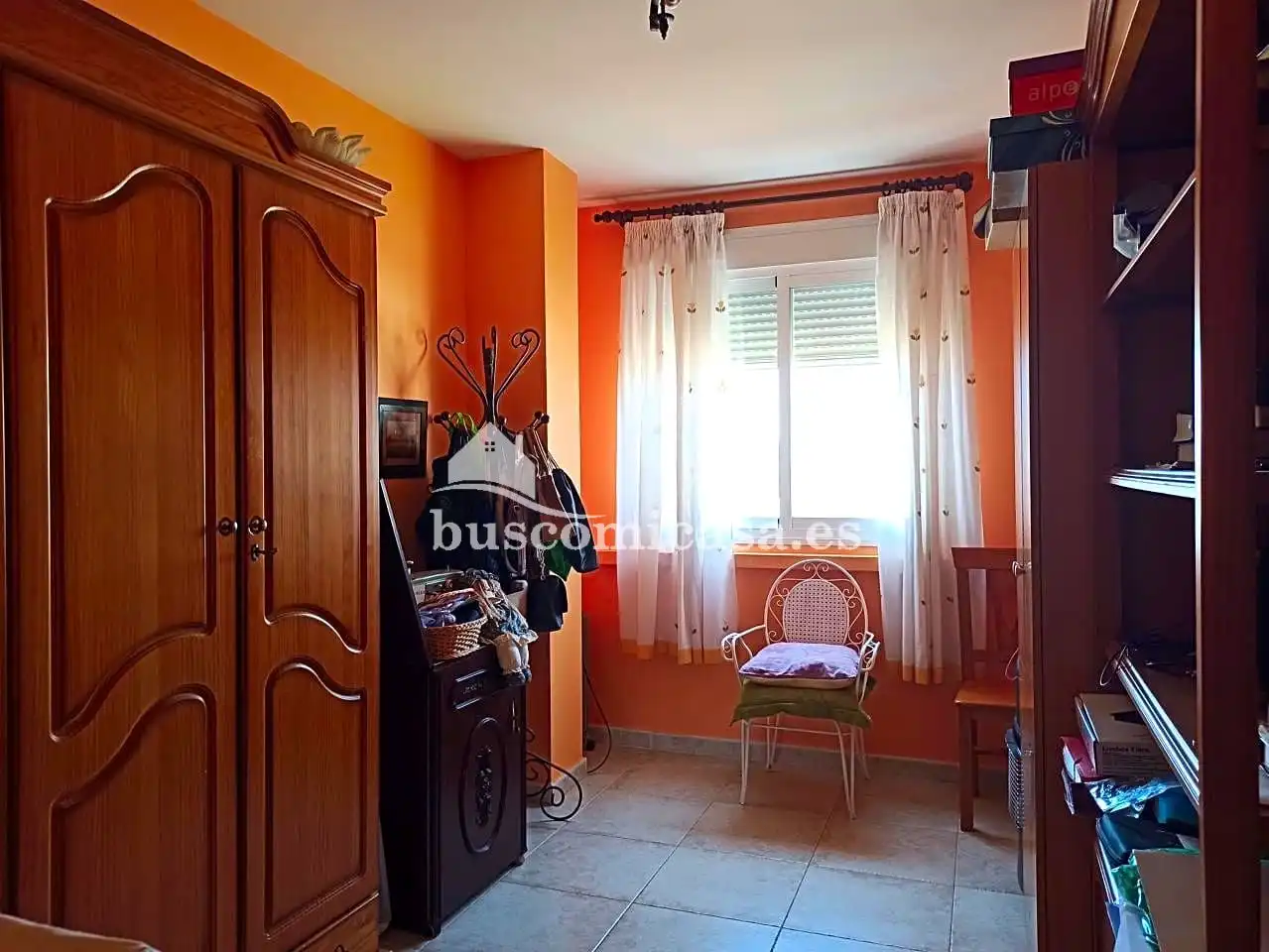 Schlafzimmer von Dachboden zum Verkauf in Torredelcampo mit Klimaanlage, Terrasse und Abstellraum