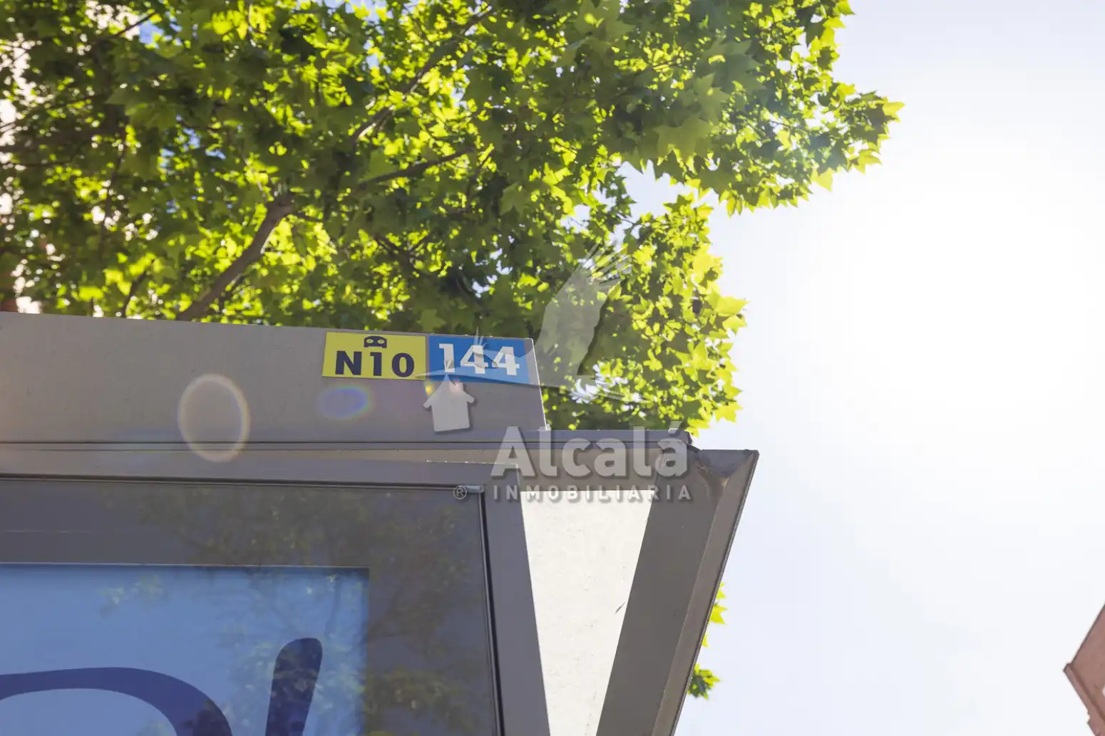 Vista exterior de Piso en venta en Madrid con Calefacción y Terraza