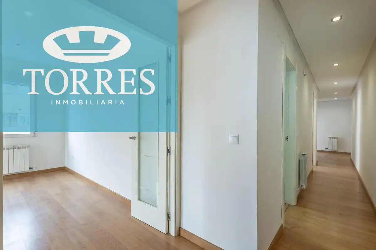 Flat for rent in Granada  with Air Conditioner and Heating