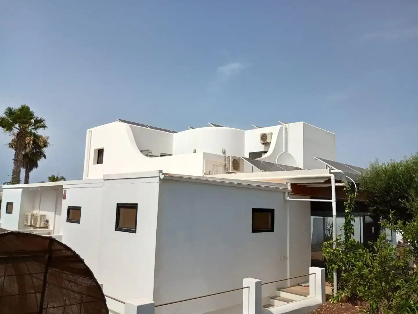 Vista exterior de Casa o xalet en venda en Yaiza amb Aire condicionat i Balcó