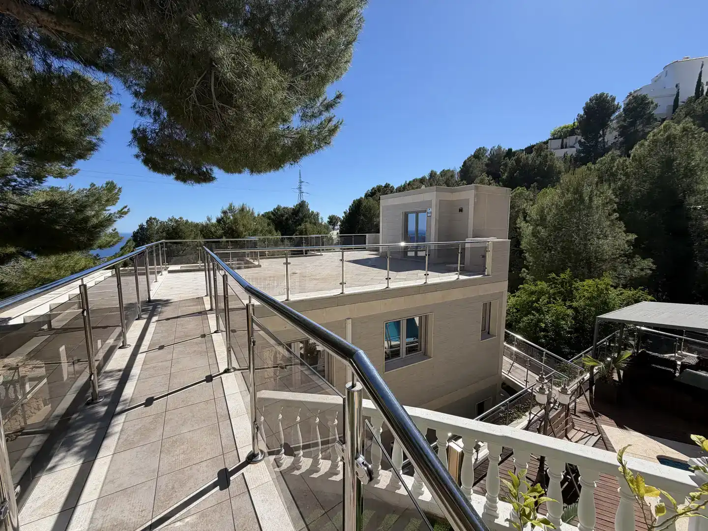 Vista exterior de Casa o xalet en venda en Altea amb Aire condicionat, Piscina i Balcó