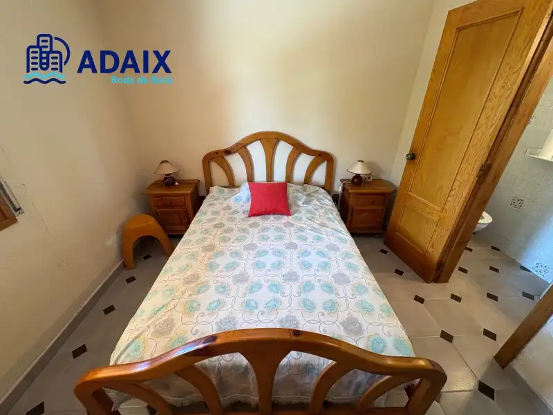Habitación de Casa o chalet en venta en Roda de Berà con Terraza, Trastero y Horno