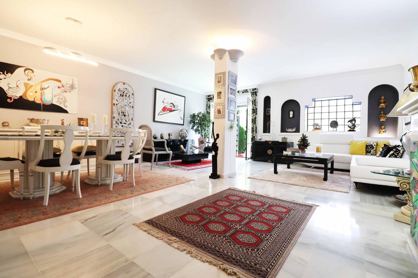 Living room of Single-family semi-detached for sale in Estepona  with Air Conditioner, Heating and Private garden