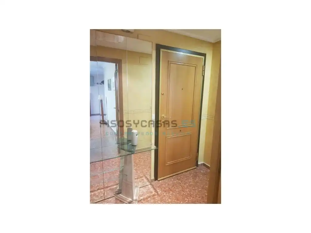 Piso en venta en Valencia con Aire acondicionado, Terraza y Piscina