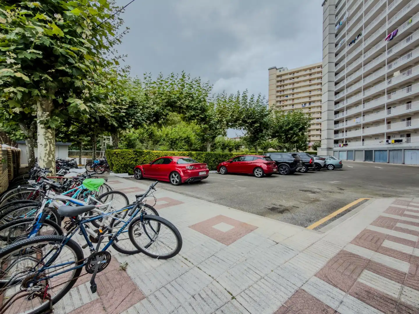 Parking of Apartments for sale in Laredo