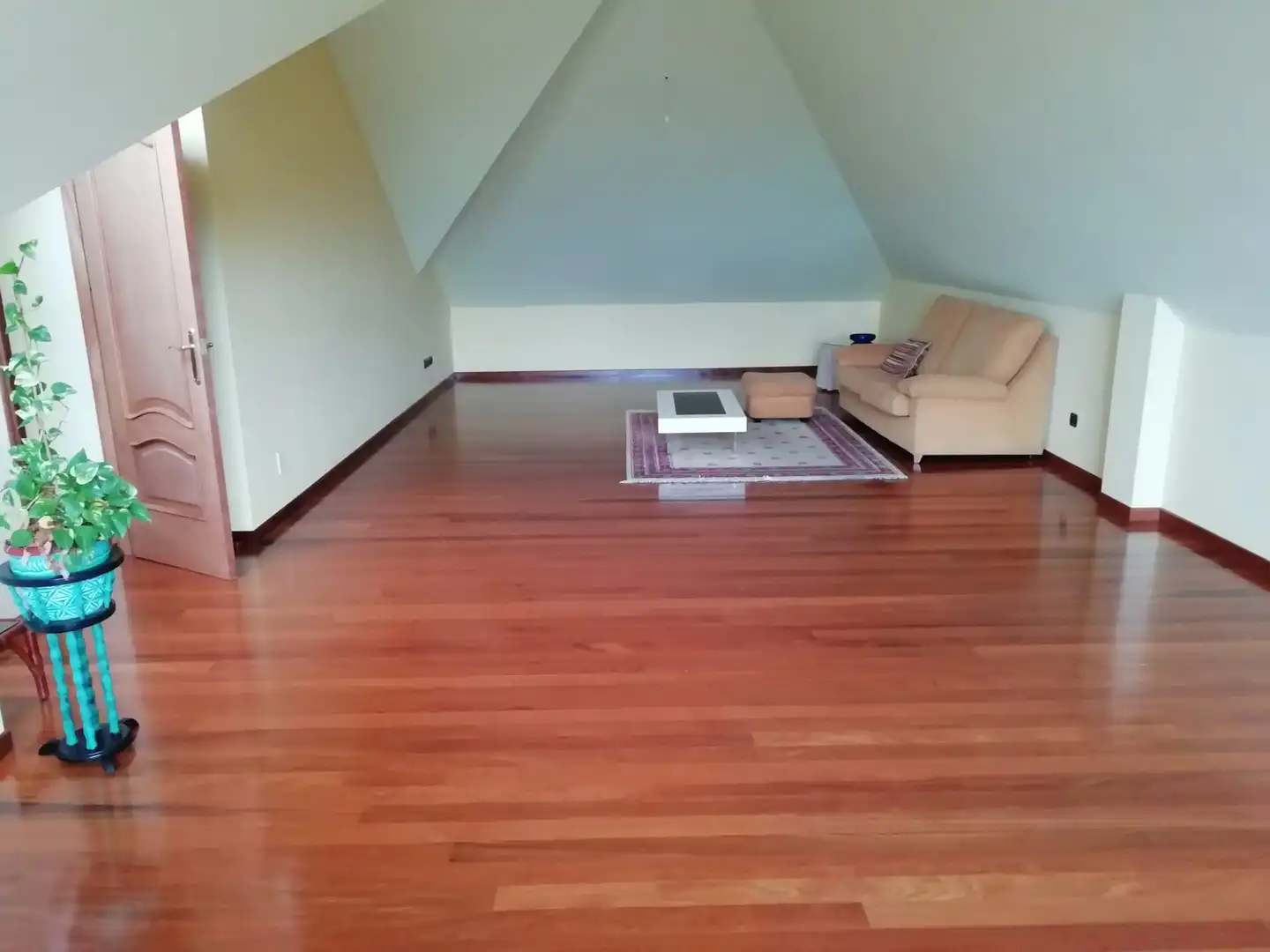 Sala de estar de Casa o chalet en venta en Culleredo con Jardín privado, Parquet y Horno