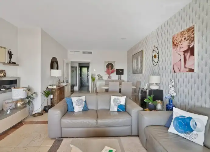 Apartamento con piscina en venta en Calle Pico Alcazaba 21, imagen 5