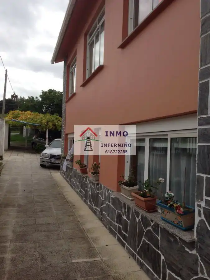 Vista exterior de Casa o xalet en venda en Ares, A Coruña