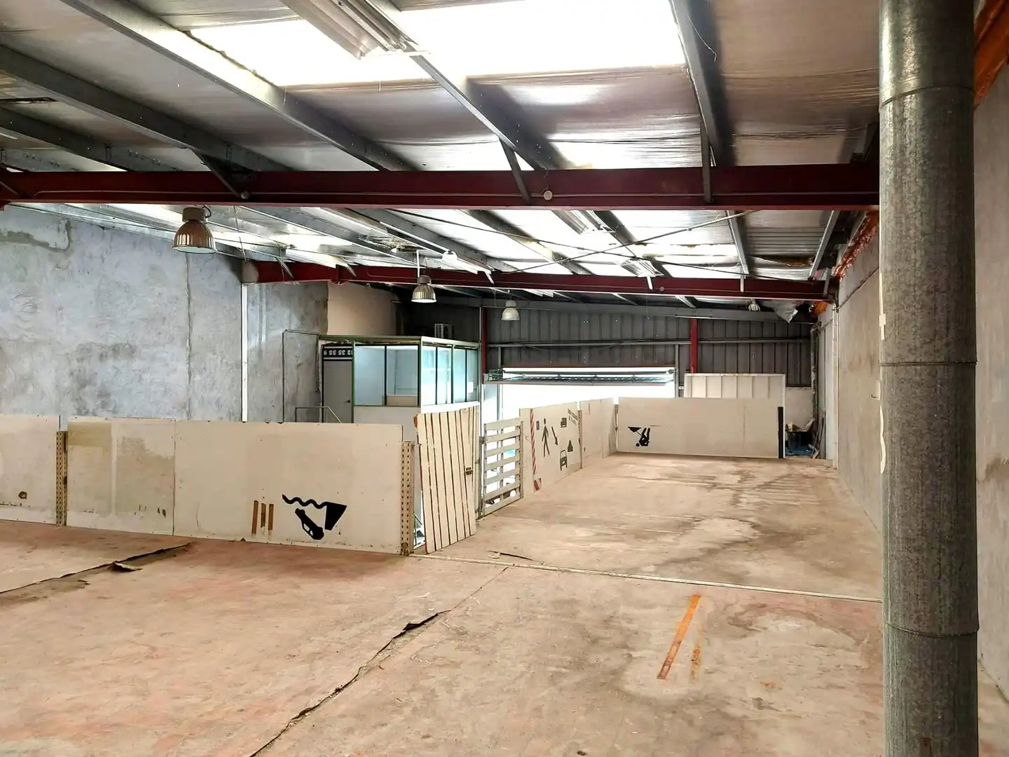 Nau industrial de lloguer en Santander