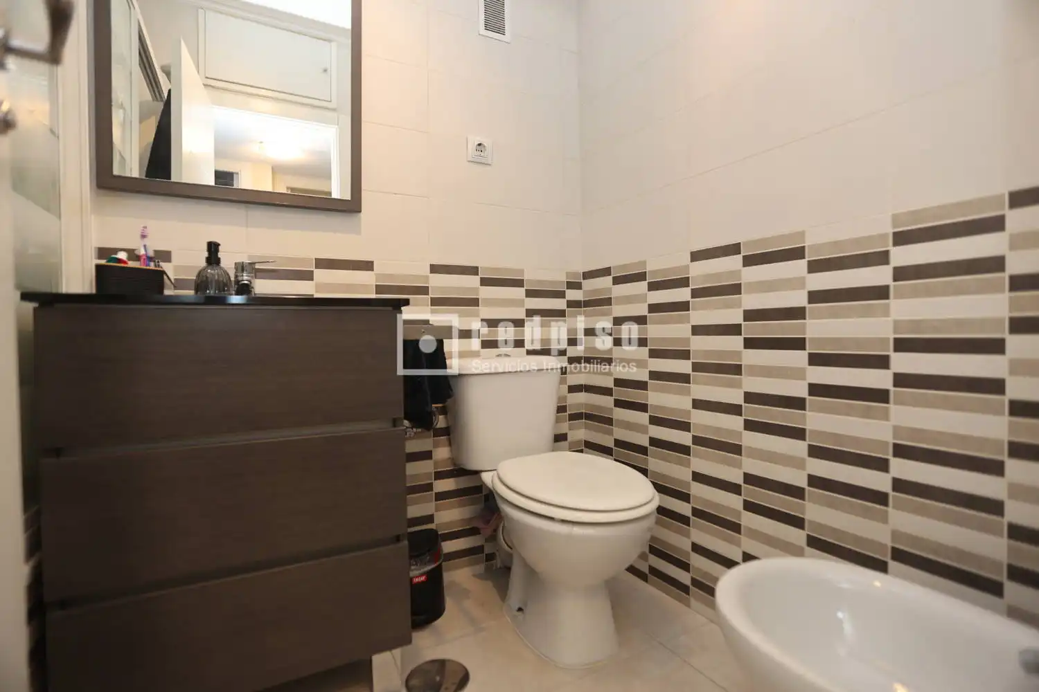 Bathroom of Flat for sale in Madrid  with Air Conditioner, Heating and Terrace