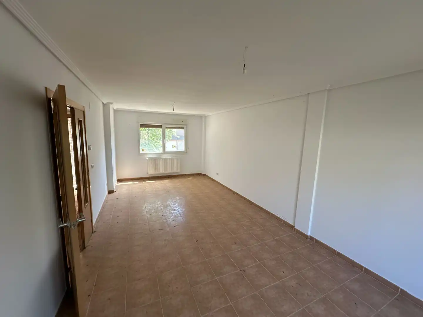Einfamilien-Reihenhaus zum Verkauf in Villariezo mit Privatgarten