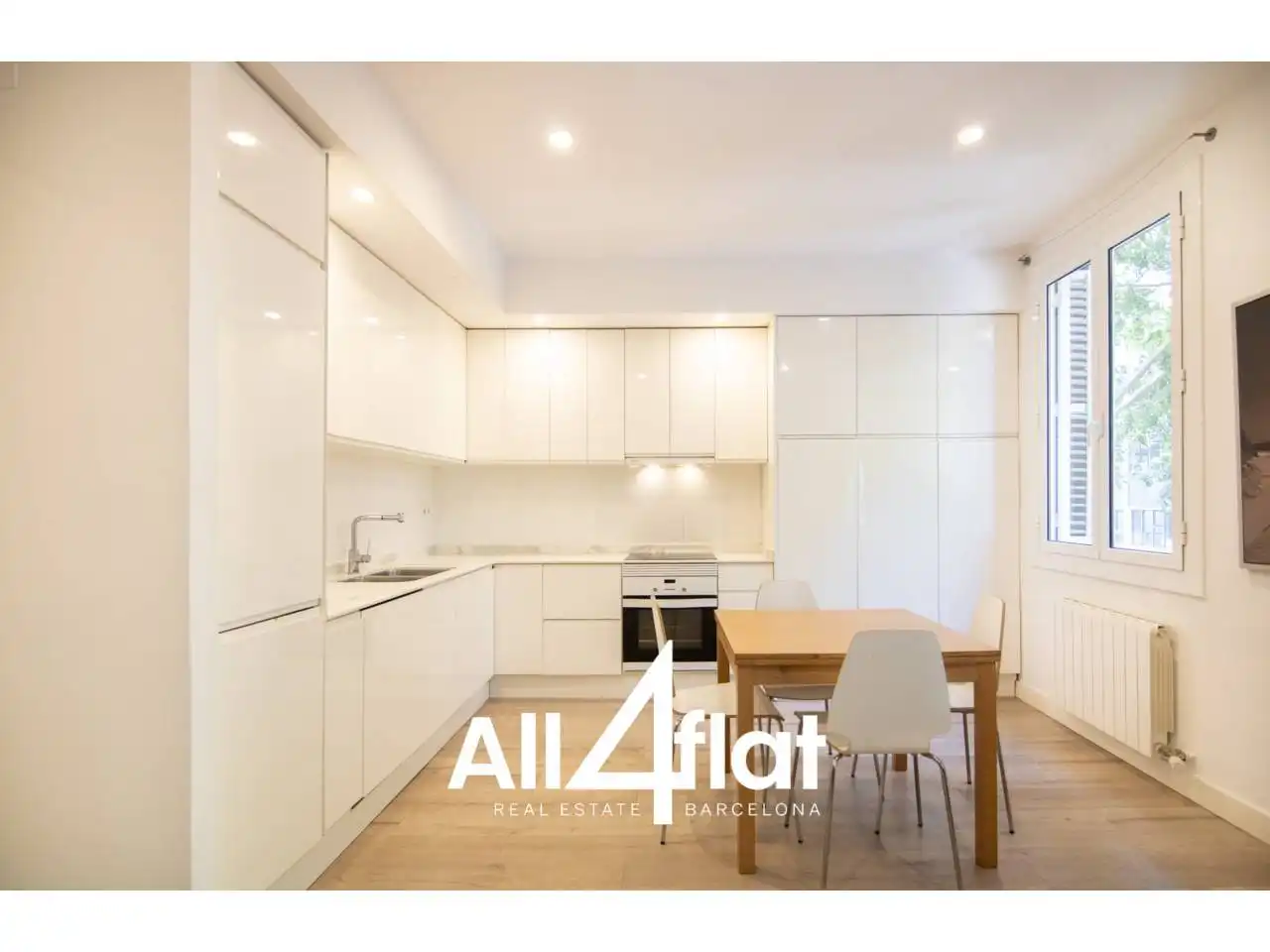 Flat with lift for sale in Calle industria
