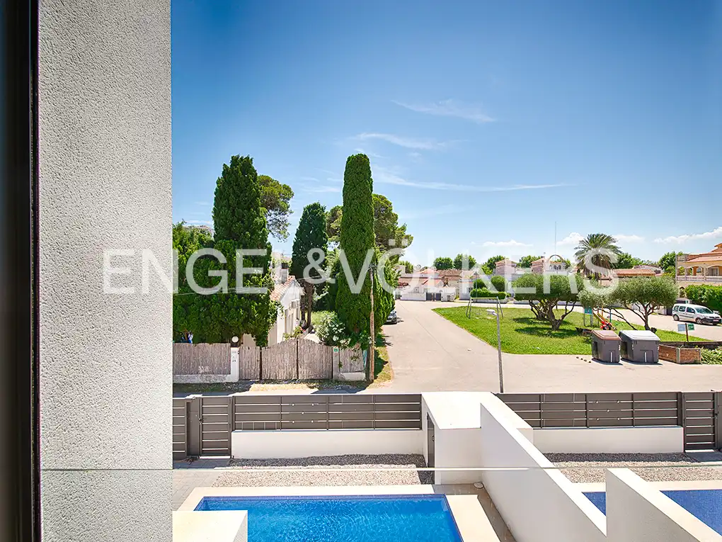 Casa pareada con terraza en venta en Carrer Requesens, imagen 21