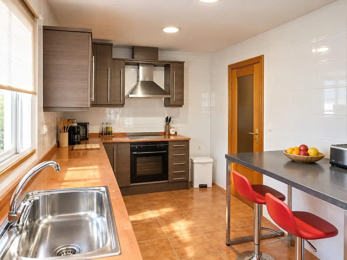 Terraced house with terrace to rent in Requena, imagen 3