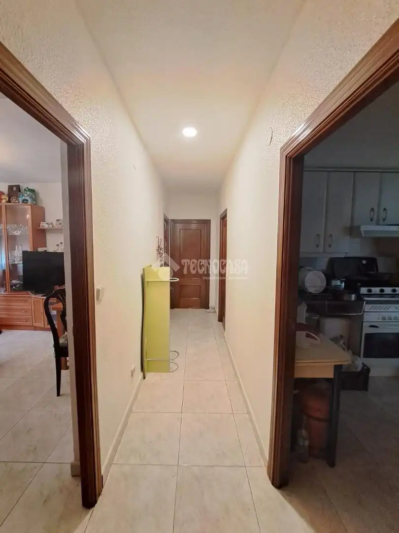 Flat for sale in Parla