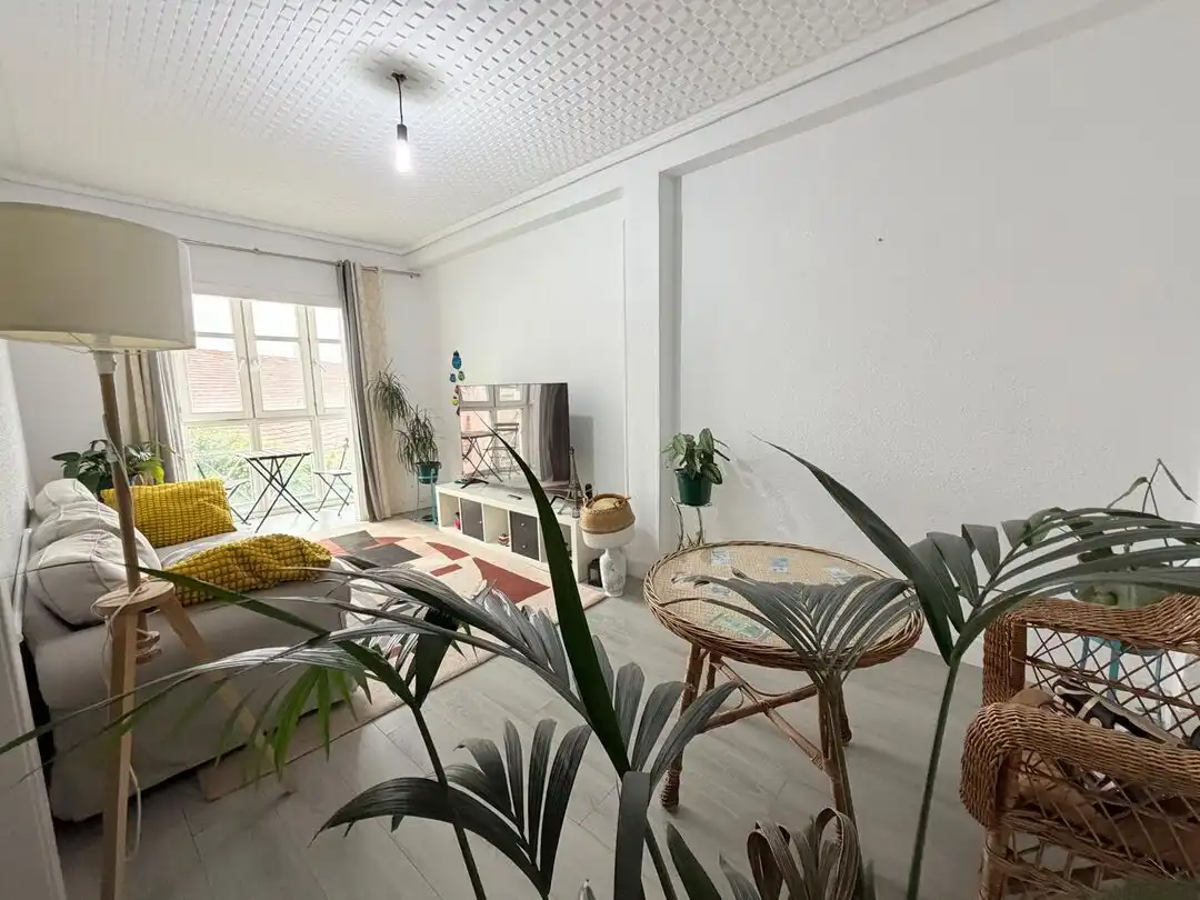 Piso en venta en Ibaiondo