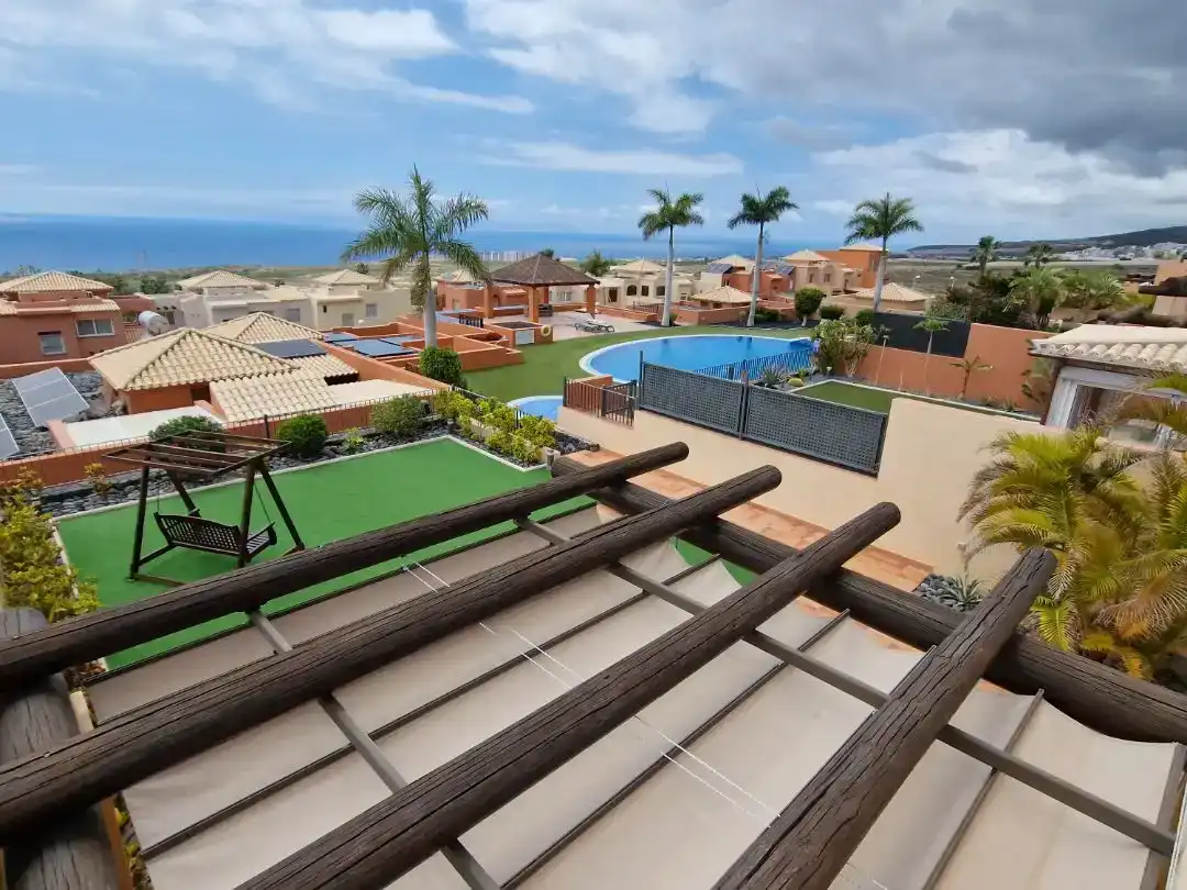 Terraza de Piso en venta en Adeje con Aire acondicionado, Piscina y Balcón