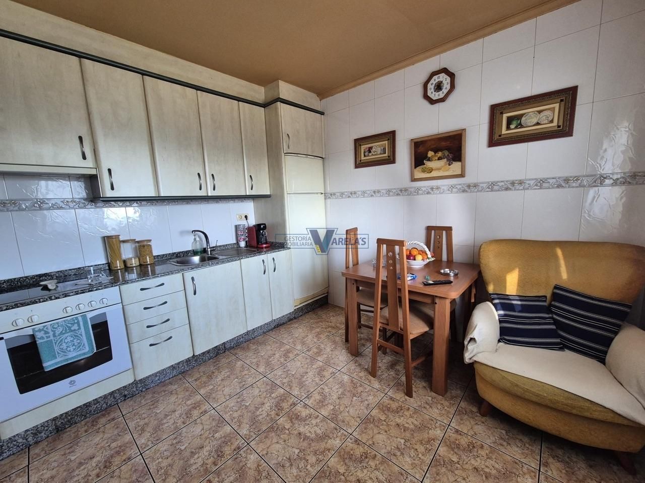 Kitchen of Houses for sale in Ourense Capital   with Heating and Private garden