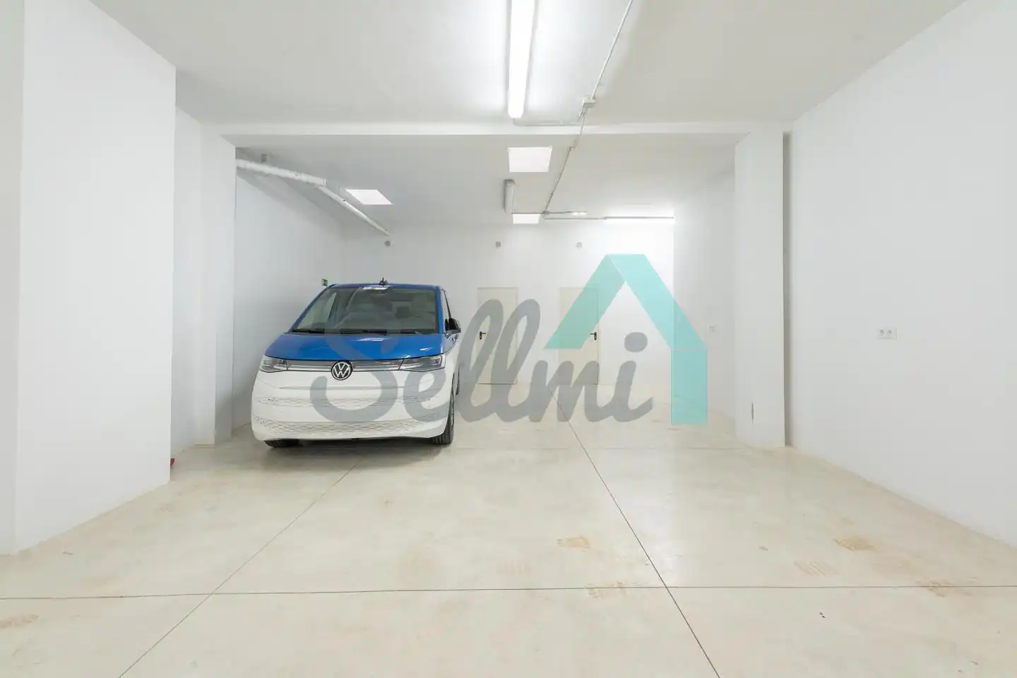 Parking of Commercial properties for rent in Oviedo 