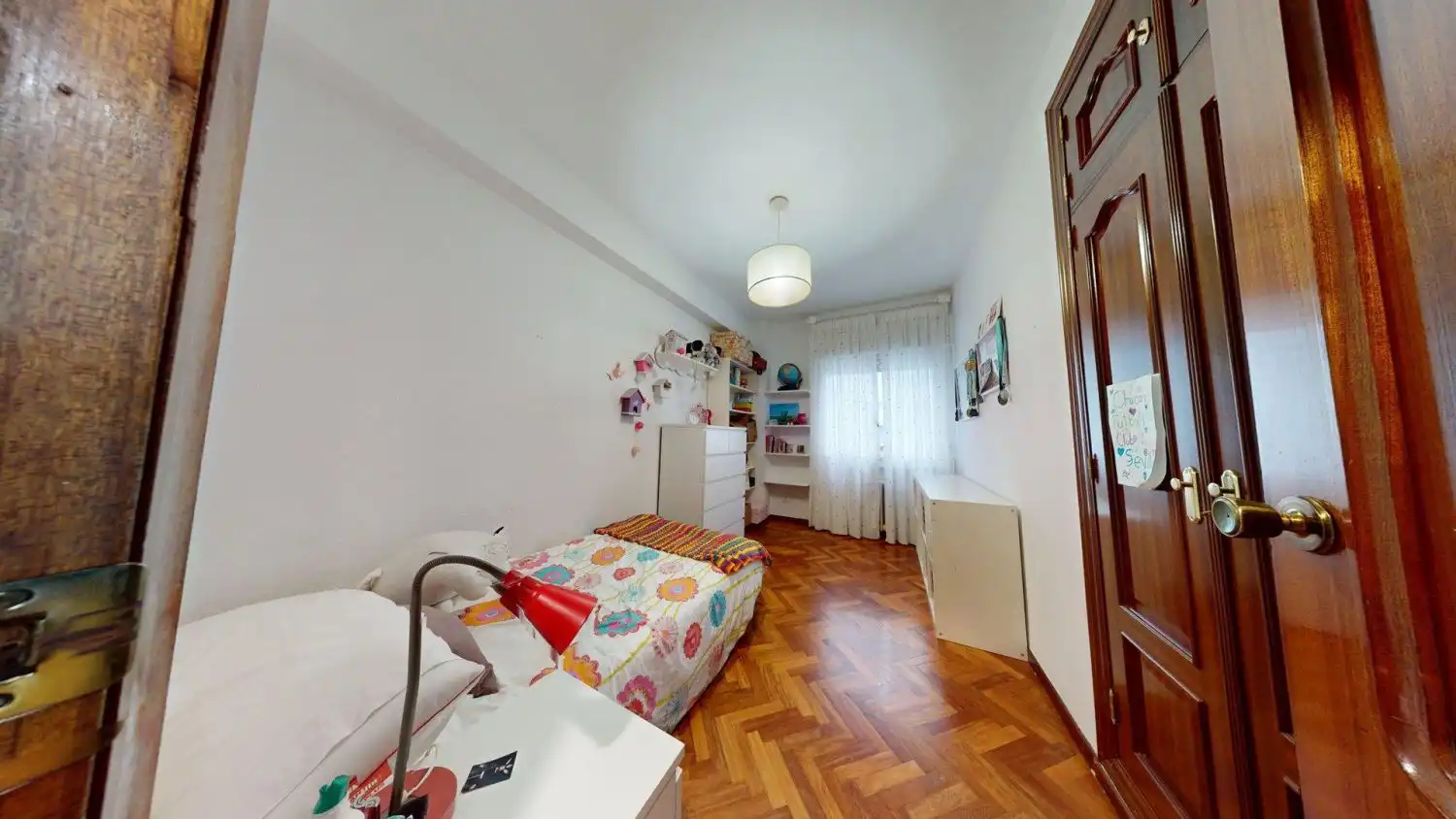 Bedroom of Flat for sale in Sevilla  with Air Conditioner and Terrace