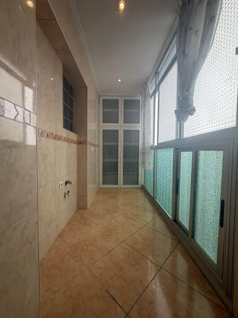 Piso en venta en Madrid con Calefacción, Parquet y Terraza