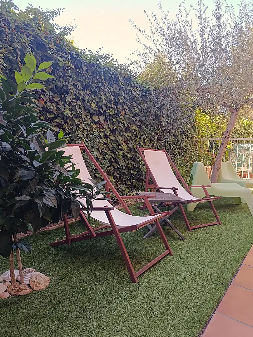 Casa adosada en venta en Valderas - Los Castillos