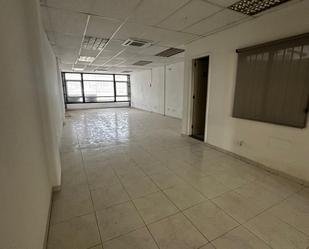 Office for sale in Arrecife  with Air Conditioner