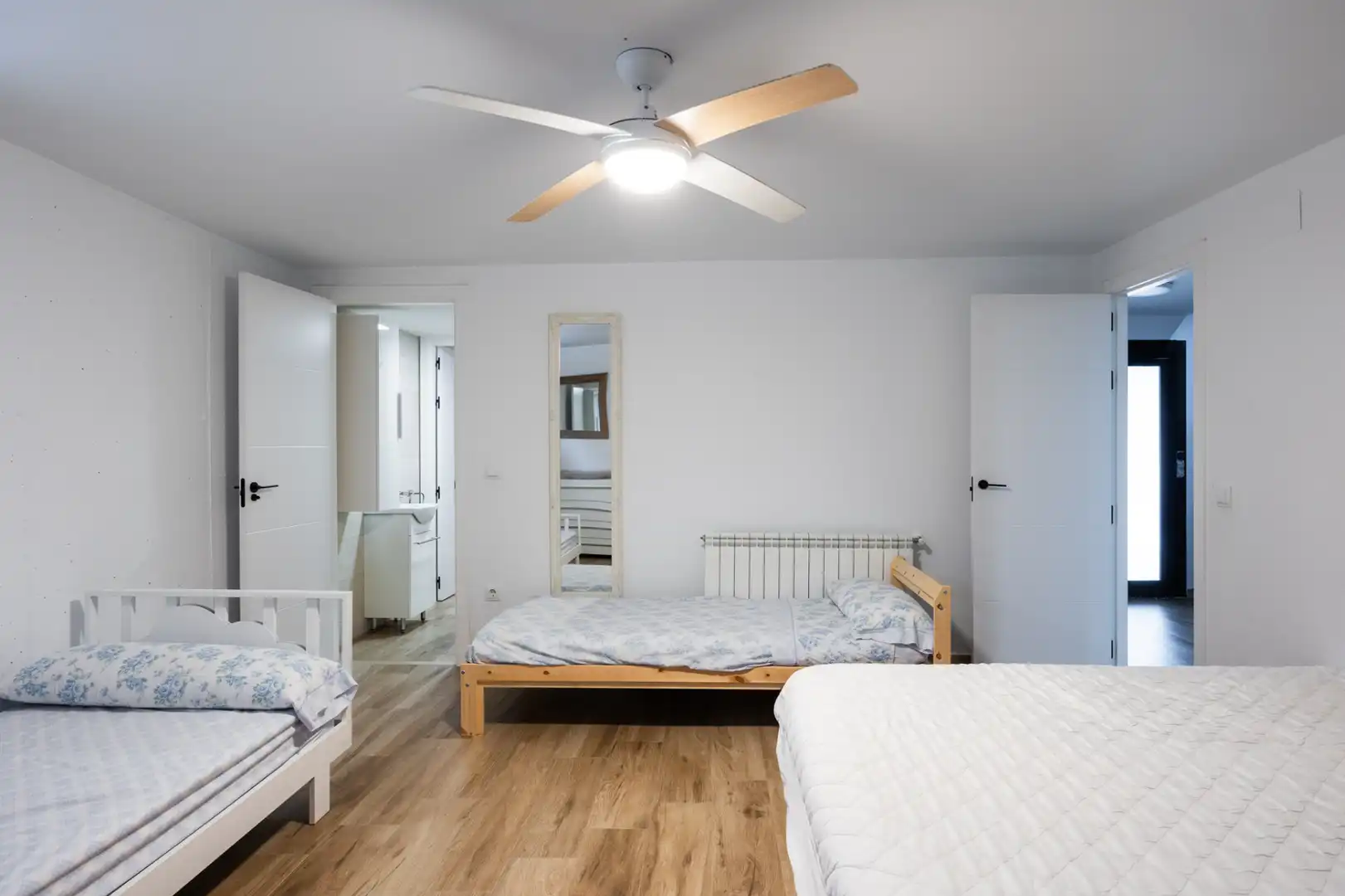 Habitación de Casa o chalet en venta en Layos con Aire acondicionado, Calefacción y Jardín privado